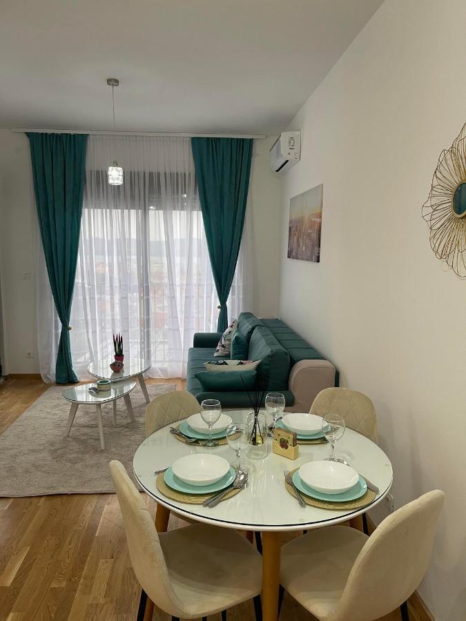 Apartman Iva ติวัต ภายนอก รูปภาพ