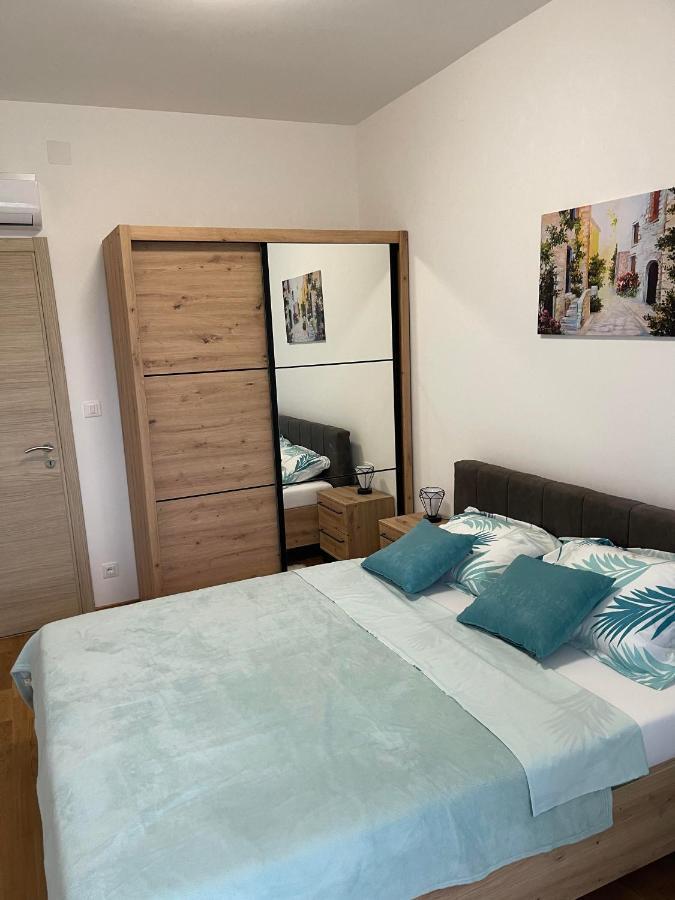 Apartman Iva ติวัต ภายนอก รูปภาพ